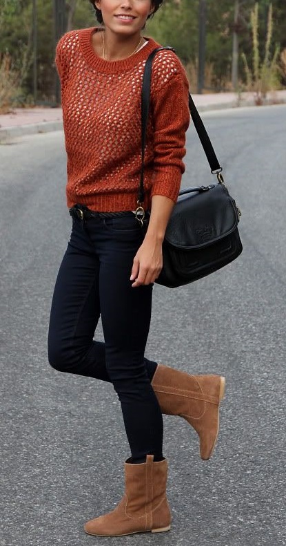 brown boots with black outfit